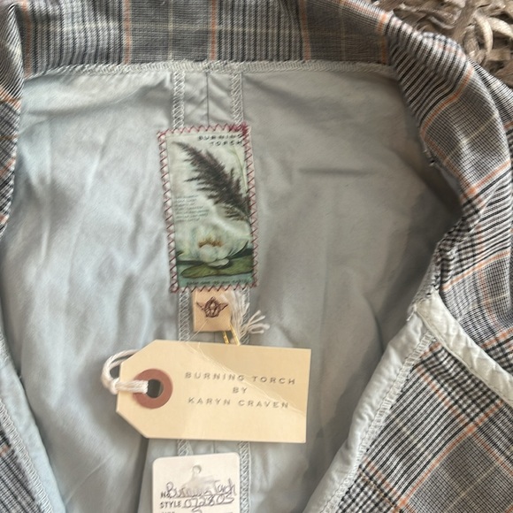 Burning Torch Blazer NWT - Picture 2 of 4
